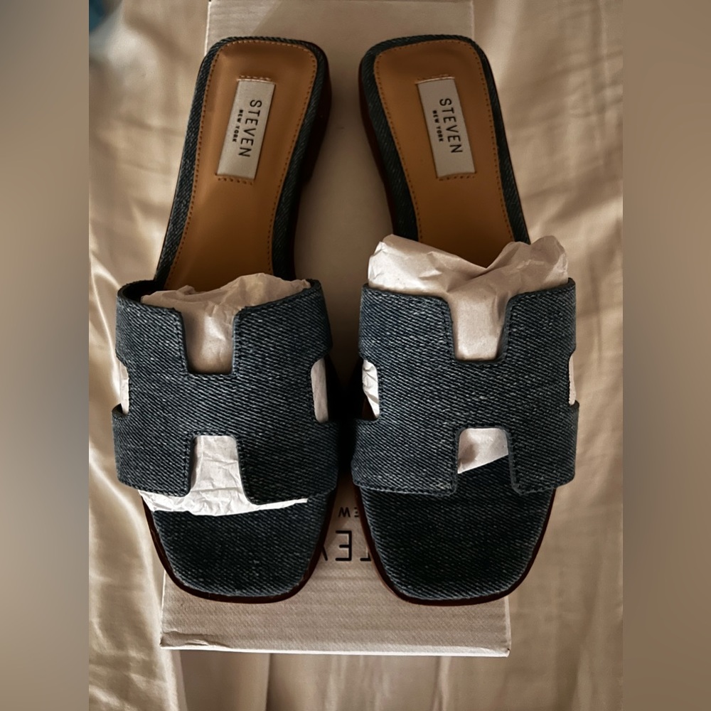 Steve Madden Haydn sandal. Brand new. Size 7